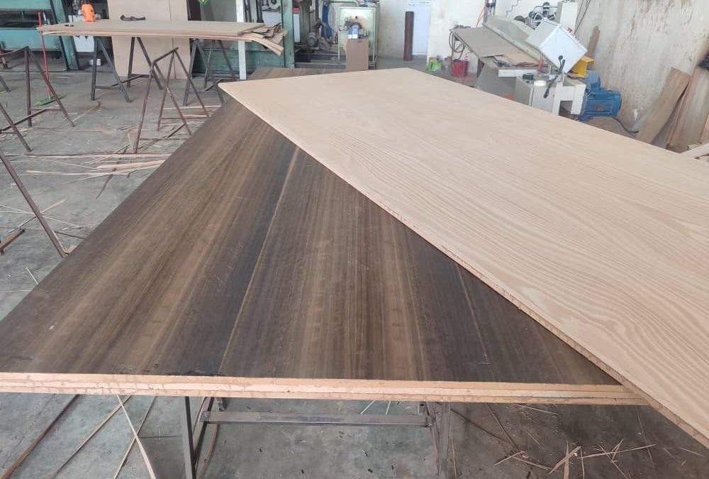 ساخت دکوراسیون چوبی لوکس با ورق ام دی اف روکش چوب طبیعی | روکش گردو، بلوط، راش و اکالیپتوس