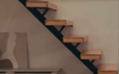 کاور چوبی پله محور وسط؛ تلفیق زیبایی، استحکام و دقت در جزئیات