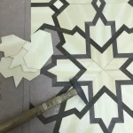 لیزر چوب و روکش در ضخامتهای ۰.۰۶ الی ۲ میلیمتر با نقوش هندسی و گل و مرغ و گرهچینی با روکش