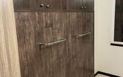 “فروش تخت کمجا دست دوم دونفره با درب فلزی | قیمت ۱۰ میلیون تومان | طول ۱۸۵ سانتیمتر